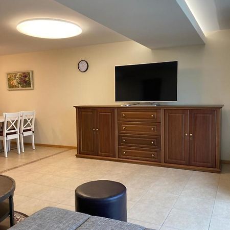 Daukanto 10 Two-Room Apartment With A View The Old Town On The 7Th Floor Паланга Екстериор снимка